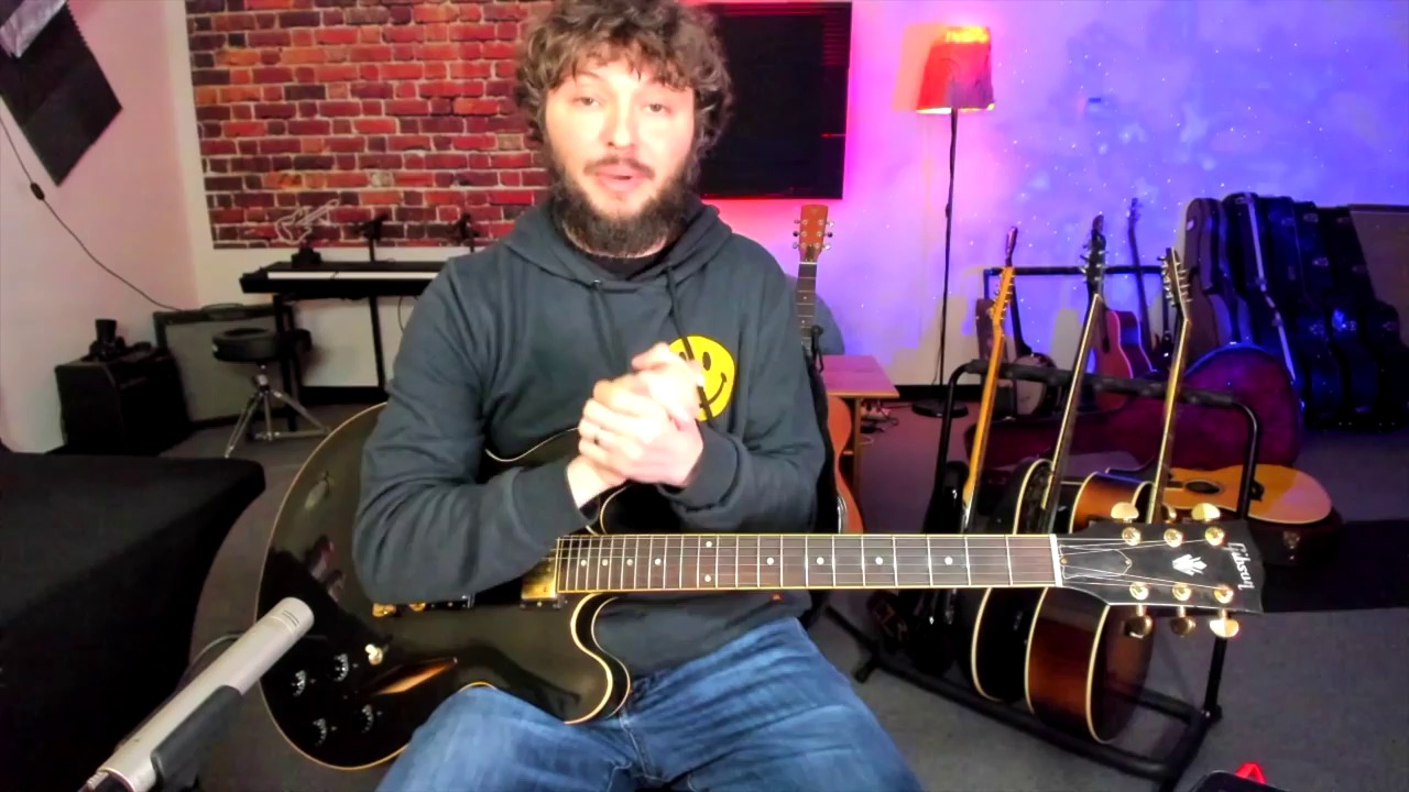 the_hypnotic_sound_of_hill_country_blues_a_guitar_a0z-2s5BRBs_frame_05.jpg